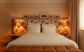 9Hotel Chelton